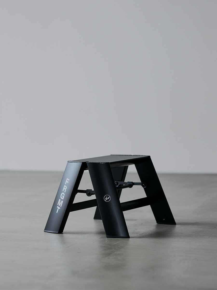 公式】fragment design x lucano COLLABORATION STEP STOOL/ 1 step – Hasegawa 公式オンラインショップ